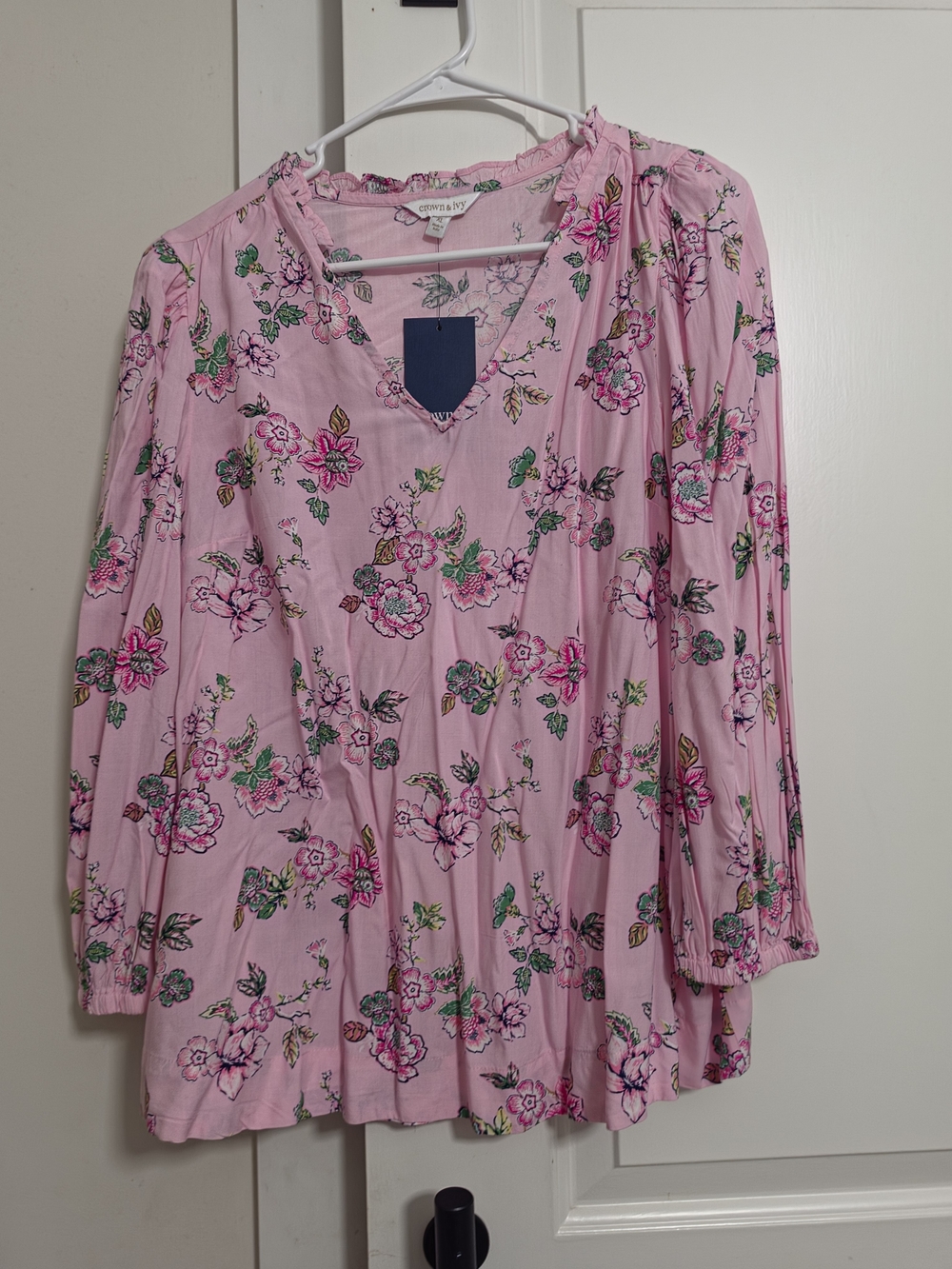 Crown & ivy Pink Floral V-Neck Tunic XL